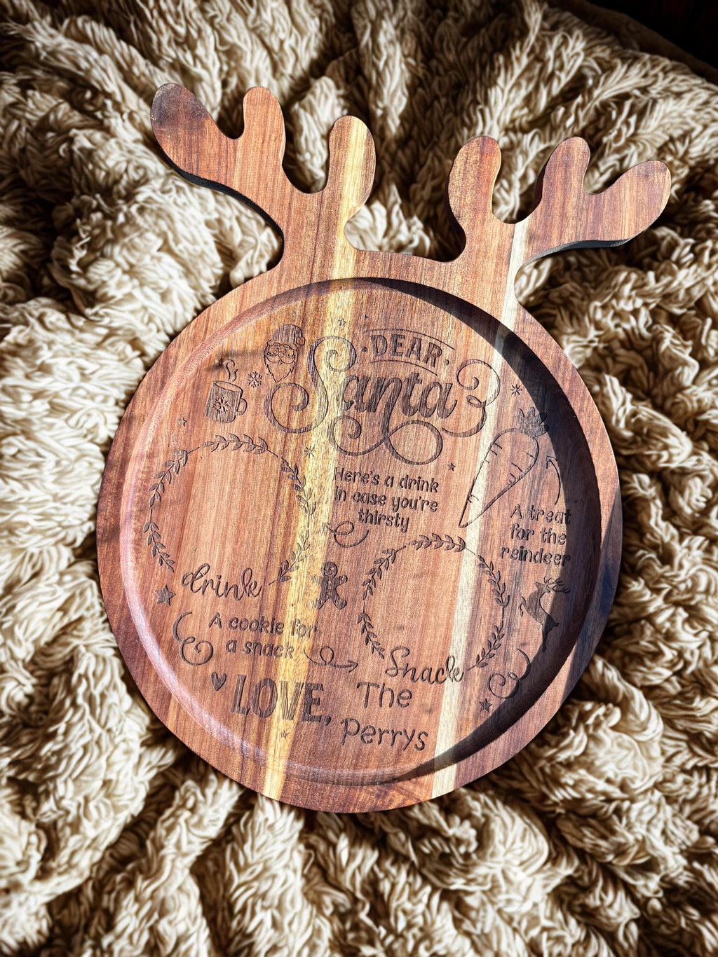 Laser Engraved Santa's Treats Tray: Personalized Christmas Cutting Board