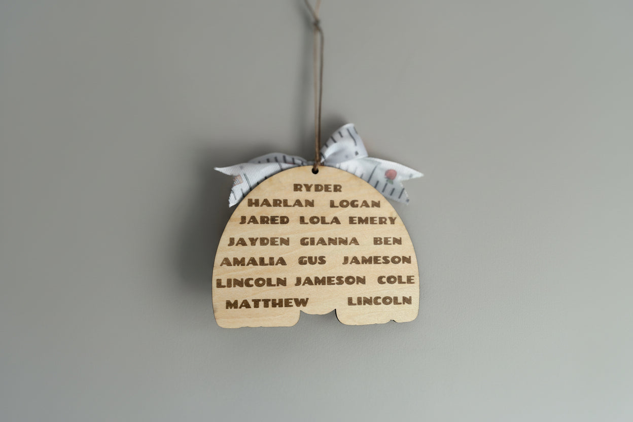 Personalized Teacher Appreciation Ornament with Rainbow – Custom Class Gift with Student Names & Year